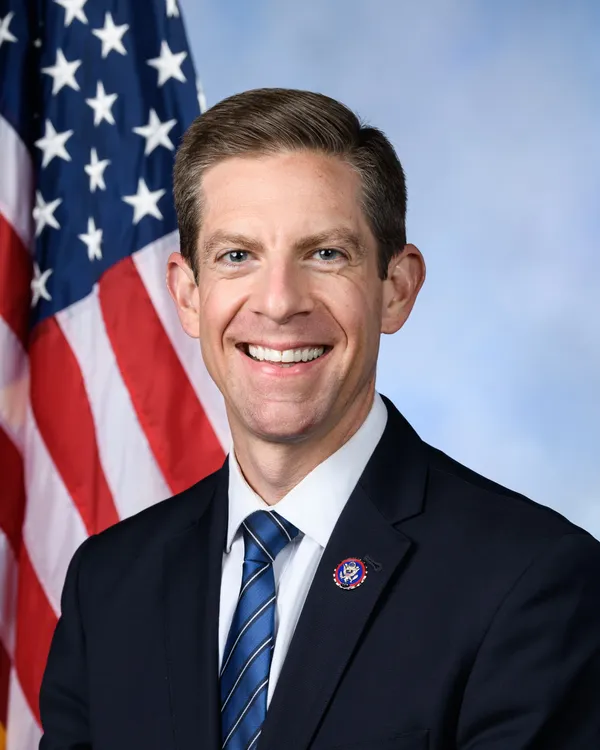 Rep. Mike Levin brings deported couple’s daughter as guest to 2026 State of the Union