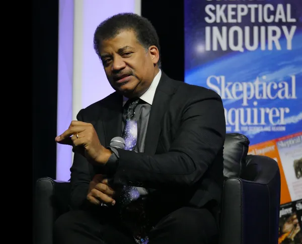 Neil deGrasse Tyson Brings “The Search for Life in the Universe” to San Diego Civic Theatre