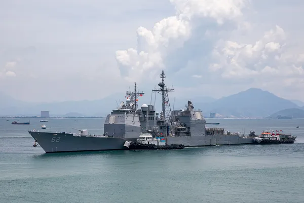 Navy Orders Japan-Based Cruiser USS Robert Smalls to Shift Homeport to San Diego