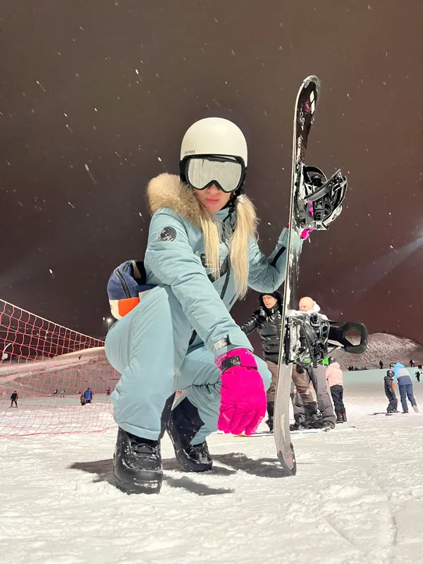 San Diego’s Kate Delson wins Paralympic silver in women’s snowboard cross at Milano Cortina 2026 debut